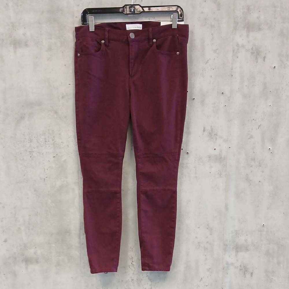 Burgundy Skinny Jeans with Stretch Fabric